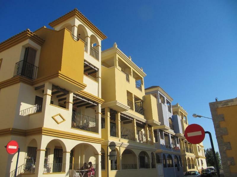 Beautiful 1 Bedroom In Roda, Alcazares. Larger Than Average. * Roda
